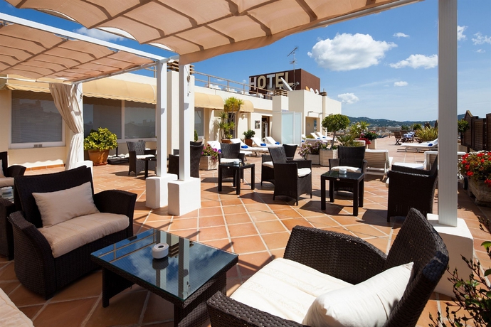 Imagen de los exteriores del Hotel Royal Plaza, Ibiza ciudad. Foto 11