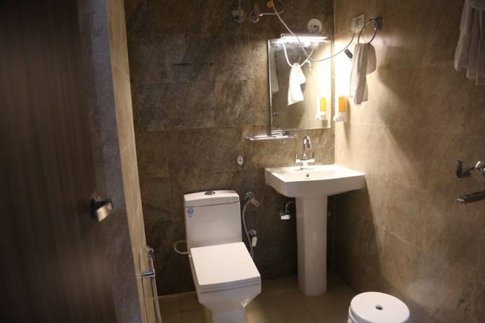 Imagen de la habitación del Hotel Royal Plaza, Kotah. Foto 5