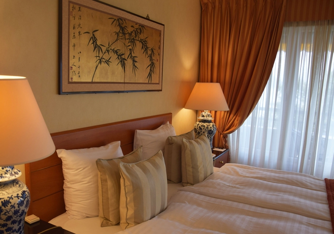 Imagen de los interiores del Hotel Royal Plaza Montreux. Foto 16