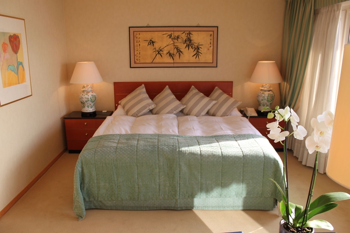 Imagen de la habitación del Hotel Royal Plaza Montreux. Foto 7