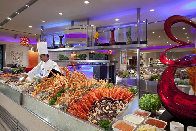 Imagen del bar/restaurante del Hotel Royal Plaza On Scotts. Foto 3