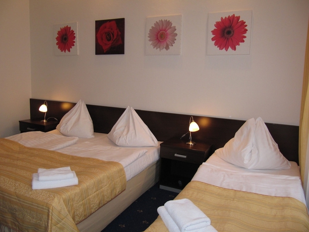 Imagen de la habitación del Hotel Royal Plaza, Praga. Foto 13