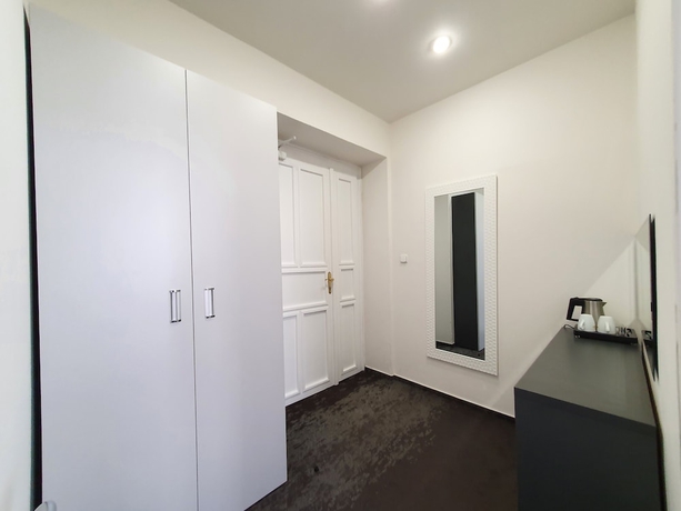 Imagen de la habitación del Hotel Royal Plaza, Praga. Foto 17