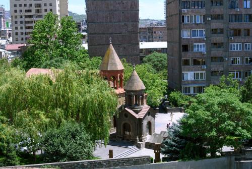 Imagen general del Hotel Royal Plaza by Stellars, Yerevan. Foto 5