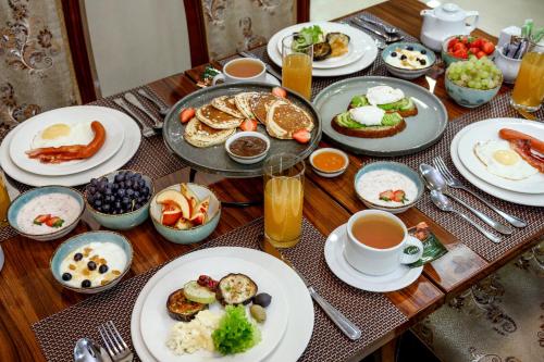 Imagen general del Hotel Royal Plaza by Stellars, Yerevan. Foto 6