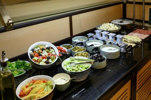 Imagen general del Hotel Royal Plaza by Stellars, Yerevan. Foto 11