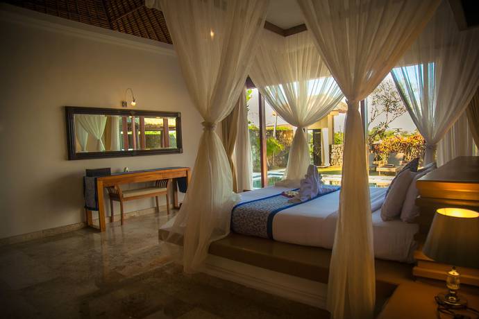 Imagen de la habitación del Hotel Royal Pool Villa Bali. Foto 10