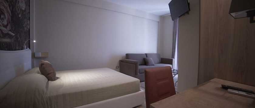 Imagen de la habitación del Hotel Royal, Porto Cesareo. Foto 5