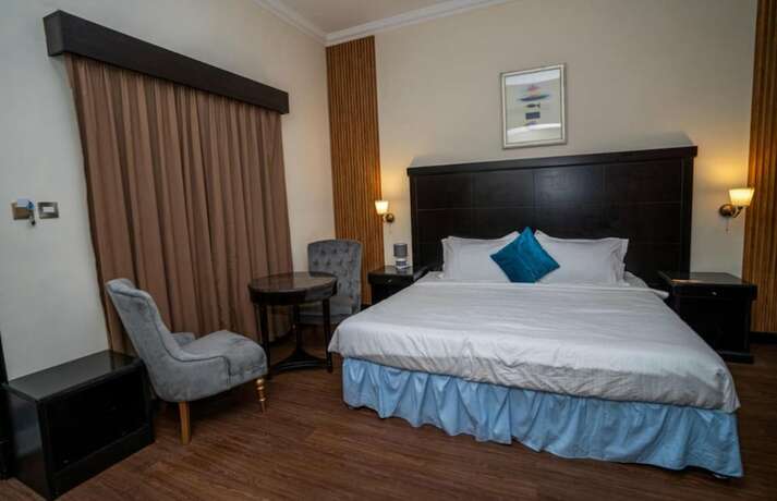 Imagen de la habitación del Hotel Royal Prestige. Foto 17