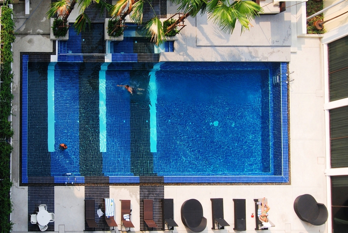 Imagen de la piscina del Hotel Royal Princess Larn Luang. Foto 14