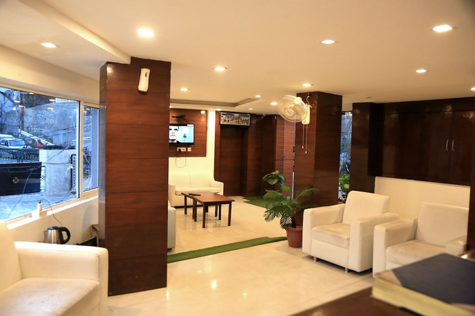Imagen de los interiores del Hotel Royal Queen. Foto 16