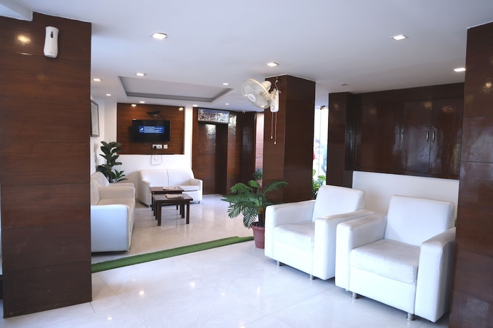 Imagen de los interiores del Hotel Royal Queen. Foto 19