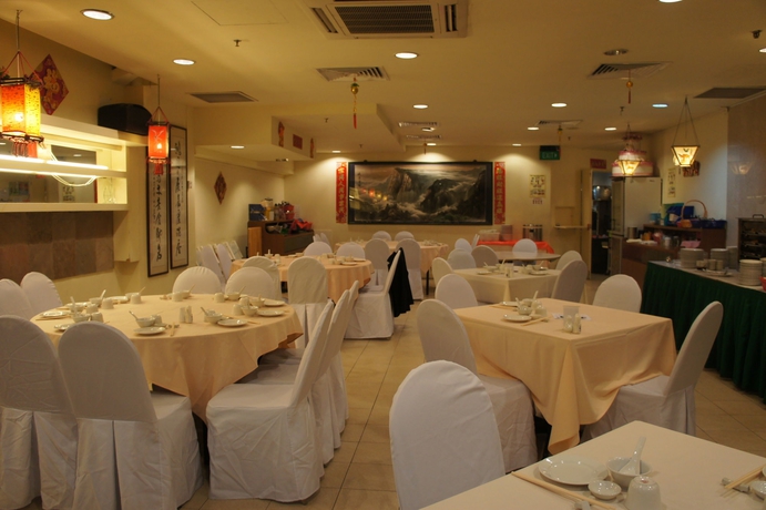 Imagen del bar/restaurante del Hotel Royal Queens. Foto 3