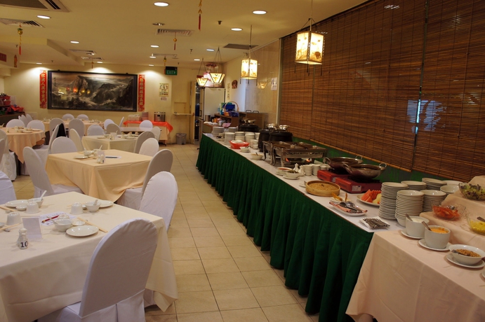 Imagen del bar/restaurante del Hotel Royal Queens. Foto 5