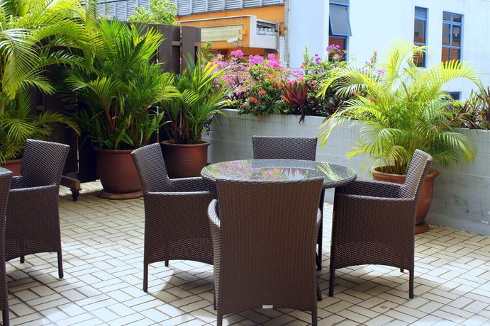 Imagen de los exteriores del Hotel Royal Queens. Foto 10