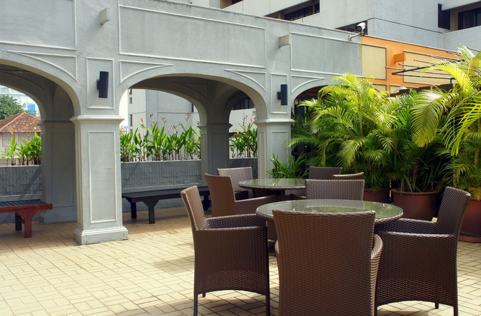 Imagen de los exteriores del Hotel Royal Queens. Foto 11