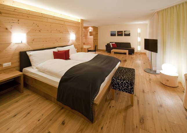 Imagen de la habitación del Hotel Royal, RIEDERALP. Foto 12