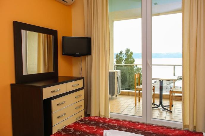 Imagen de la habitación del Hotel Royal, Radhim&euml;. Foto 13