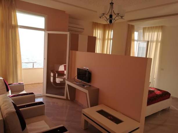 Imagen de la habitación del Hotel Royal, Radhim&euml;. Foto 15