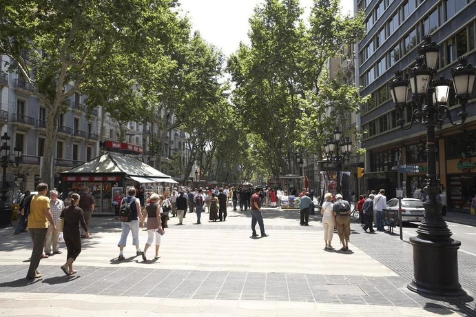 Imagen de los exteriores del Hotel Royal Ramblas. Foto 13