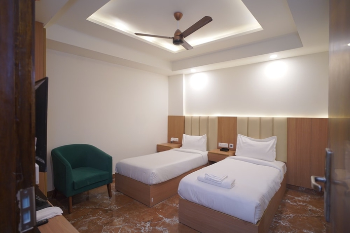 Imagen de la habitación del Hotel Royal Raven and Banquet\' Greater Noida Nearby India Expo Centre and Mart. Foto 2