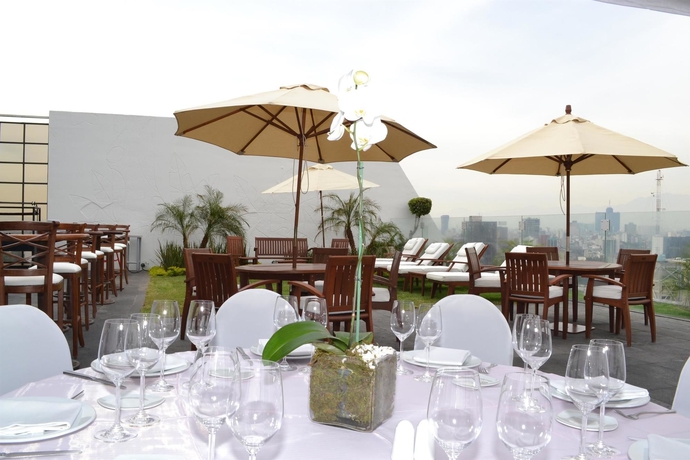 Imagen del bar/restaurante del Hotel Royal Reforma. Foto 7