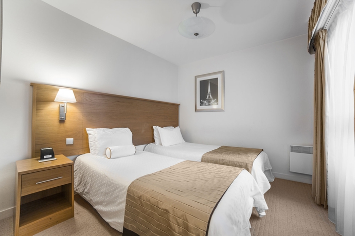 Imagen de la habitación del Hotel Royal Regency Paris Vincennes. Foto 4