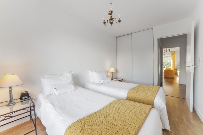 Imagen de la habitación del Hotel Royal Regency Paris Vincennes. Foto 14