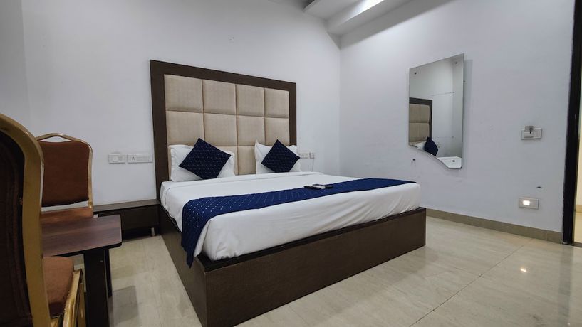 Imagen de la habitación del Hotel Royal Regency, Zirakpur. Foto 2