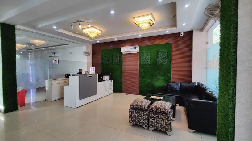 Imagen de los interiores del Hotel Royal Regency, Zirakpur. Foto 16