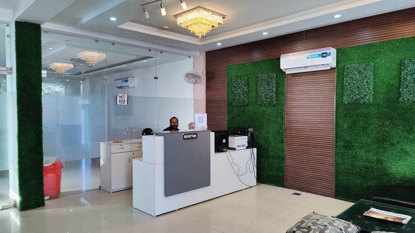 Imagen de los interiores del Hotel Royal Regency, Zirakpur. Foto 20