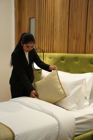 Imagen de la habitación del Hotel Royal Residence HUDA City Centre, Gurugram. Foto 9