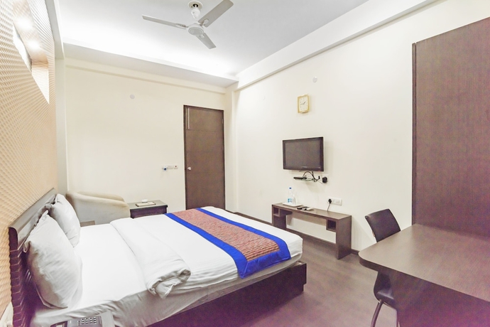 Imagen de la habitación del Hotel Royal Residence Huda City Centre, Gurugram. Foto 3