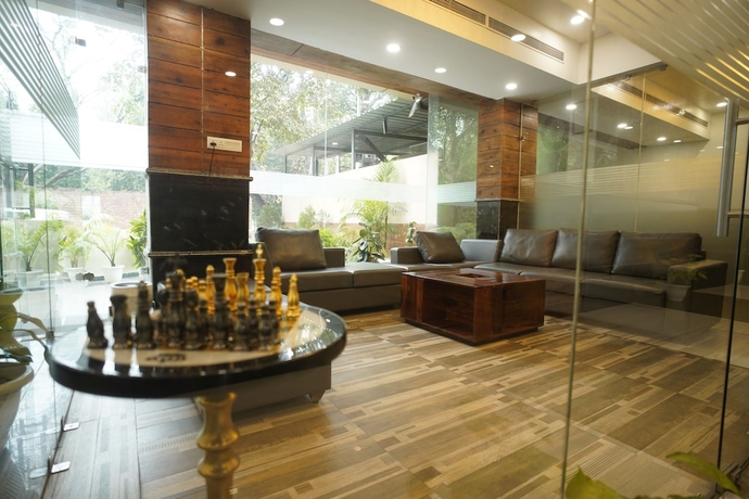 Imagen de los interiores del Hotel Royal Residence Near 32nd Milestone. Foto 14
