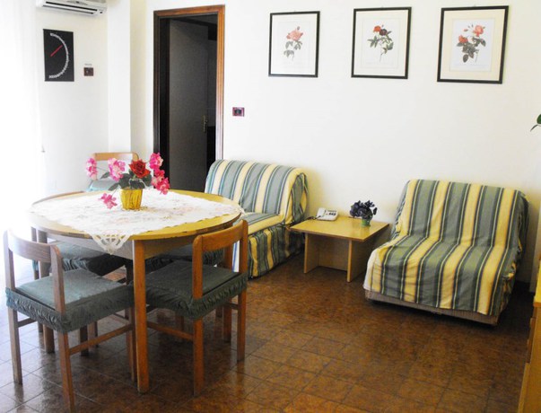 Imagen de los interiores del Hotel Royal Residence, Siracusa. Foto 10