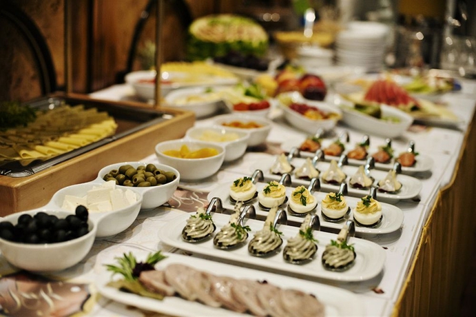 Imagen del bar/restaurante del Hotel Royal Ricc. Foto 5