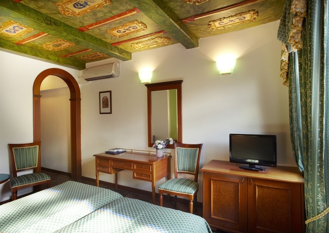 Imagen de la habitación del Hotel Royal Ricc. Foto 9