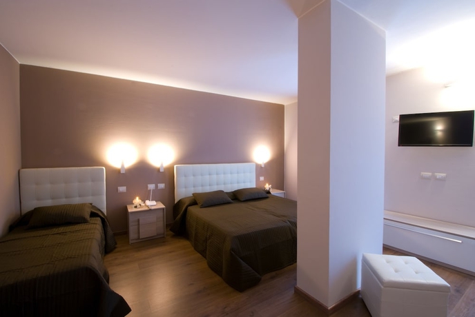 Imagen de la habitación del Hotel Royal, Riva del Garda. Foto 10