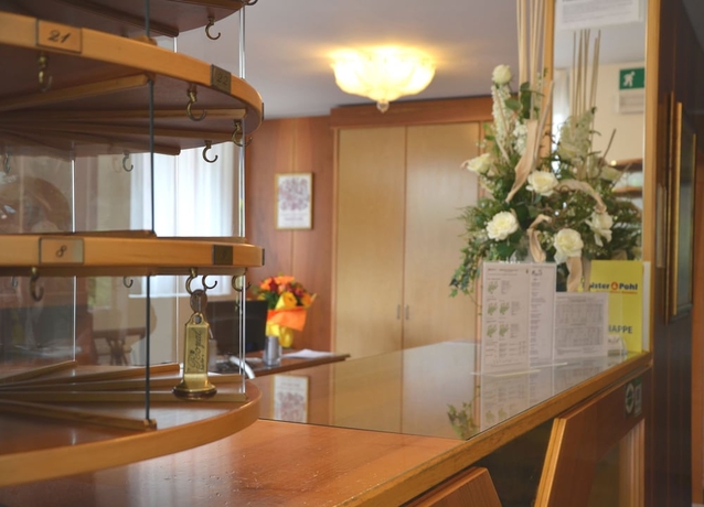 Imagen de los interiores del Hotel Royal, Riva del Garda. Foto 18