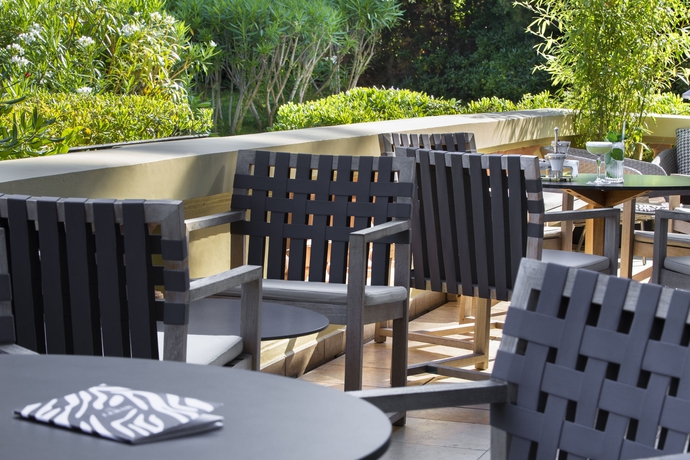 Imagen del bar/restaurante del Hotel Royal Riviera. Foto 6