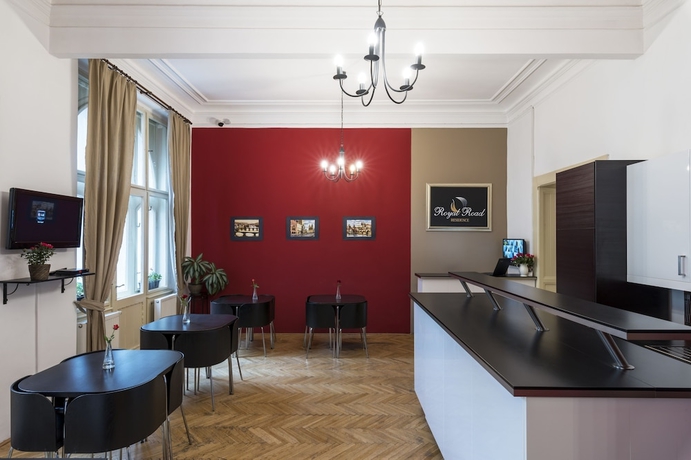 Imagen de los interiores del Hotel Royal Road Residence. Foto 19