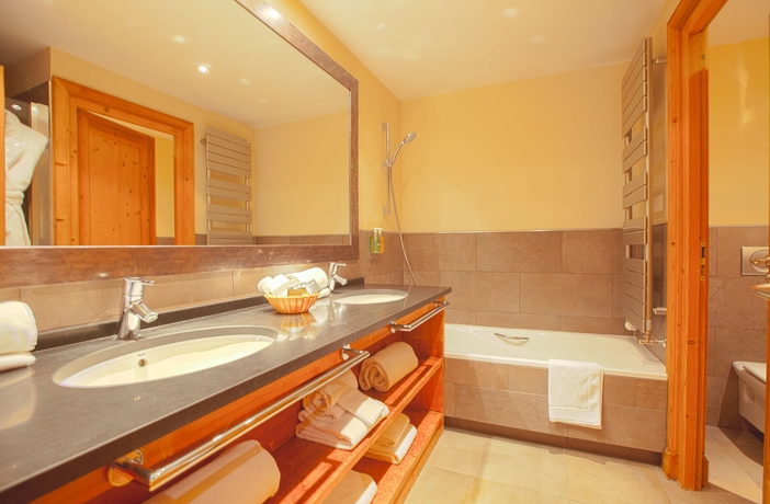 Imagen de la habitación del Hotel Royal Rochebrune. Foto 8