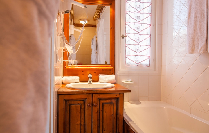 Imagen de la habitación del Hotel Royal Rochebrune. Foto 9