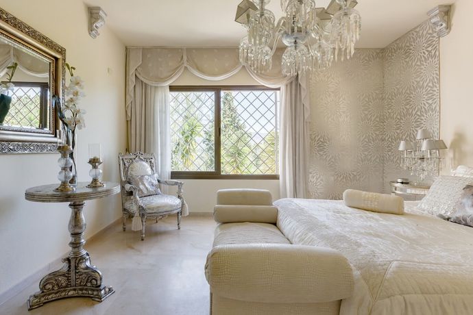Imagen de la habitación del Hotel Royal Roman Empire. Foto 8