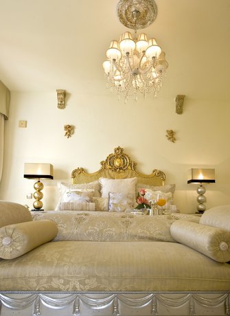Imagen de la habitación del Hotel Royal Roman Empire. Foto 14