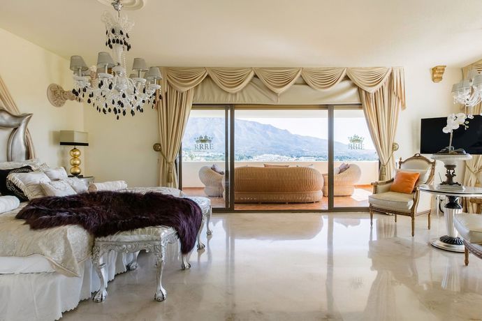 Imagen de la habitación del Hotel Royal Roman Empire. Foto 15