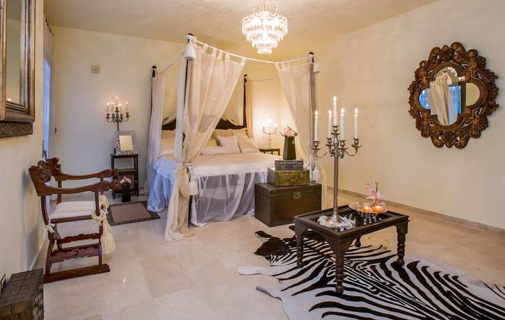 Imagen de la habitación del Hotel Royal Roman Empire. Foto 18