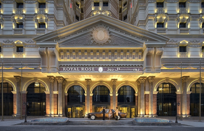 Imagen general del Hotel Royal Rose Abu Dhabi, Curio Collection By Hilton. Foto 1