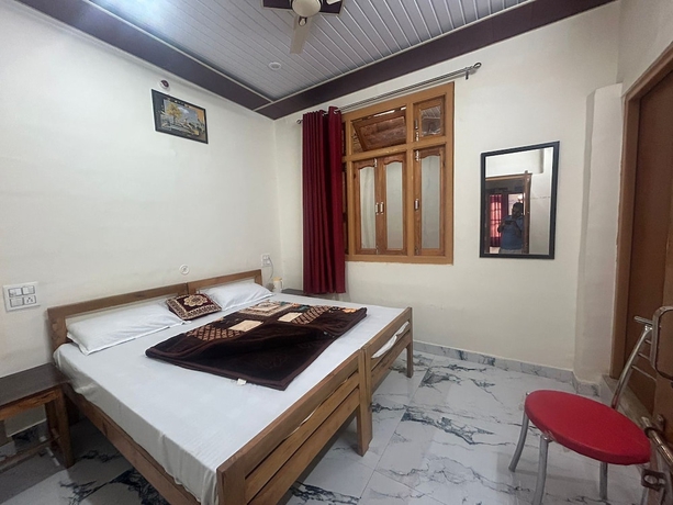 Imagen de la habitación del Hotel Royal Sainik. Foto 2