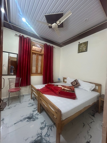 Imagen de la habitación del Hotel Royal Sainik. Foto 3